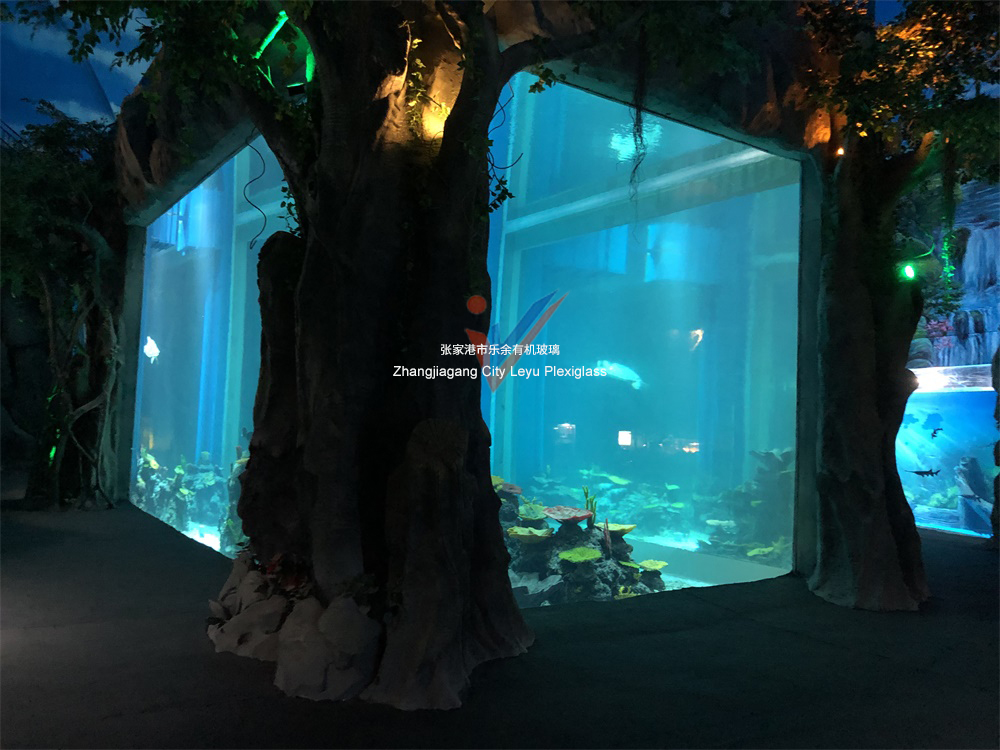 鄂爾多斯野生動物園海洋館